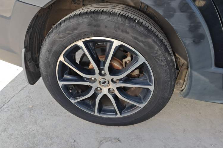 Used FORTHING SX6 2016 1.6L Manual Premium Edition
