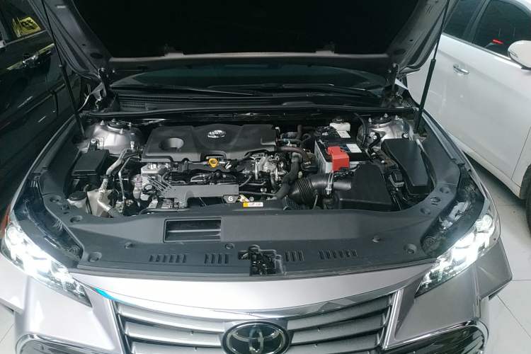 Used Toyota Avalon 2019 2.5L Ambition Version China VI Standard
