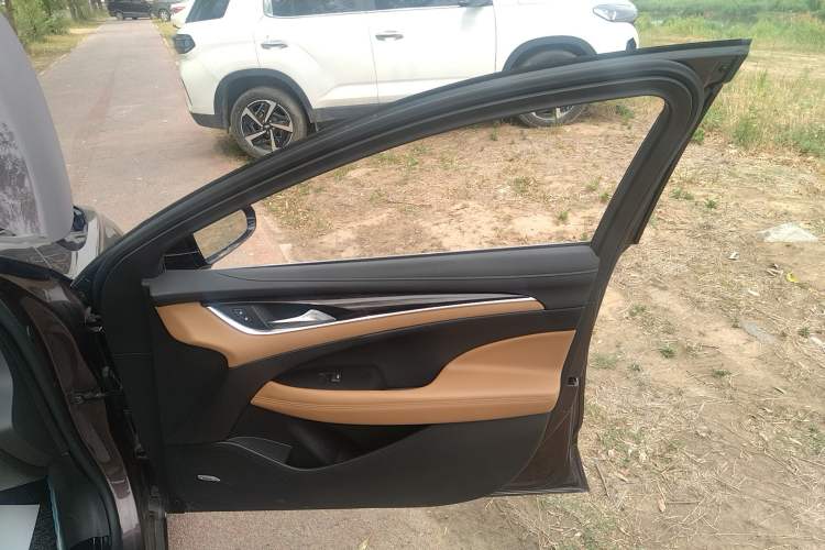 Used Buick LaCrosse 2016 28T Flagship Model
