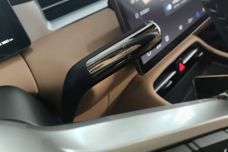 Used  E5 PLUS 2025 120km Standard Travel Custom Edition 7 Seats