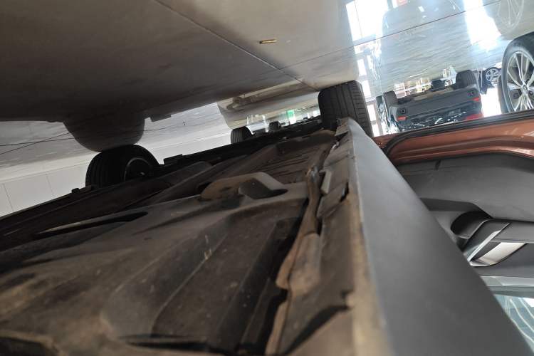 Used  6 2014 1.6T Luxury Edition THP160
