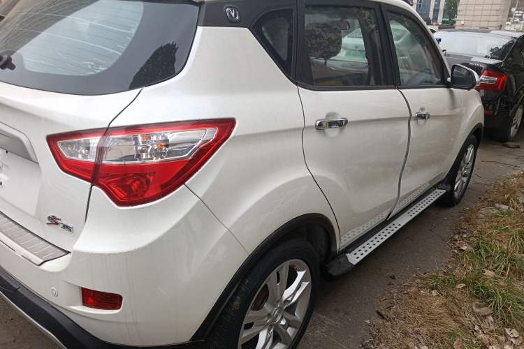 Used Changan CS35 2014 1.6L Automatic Luxury Model China IV Standard