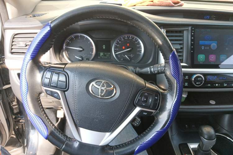 Used Toyota Highlander 2017 2.0T Two-Wheel Drive Luxury Edition 7 Seats
