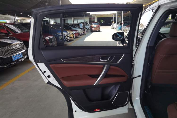 Used Honda UR-V 2020 370TURBO Two-Wheel Drive Luxury Edition
