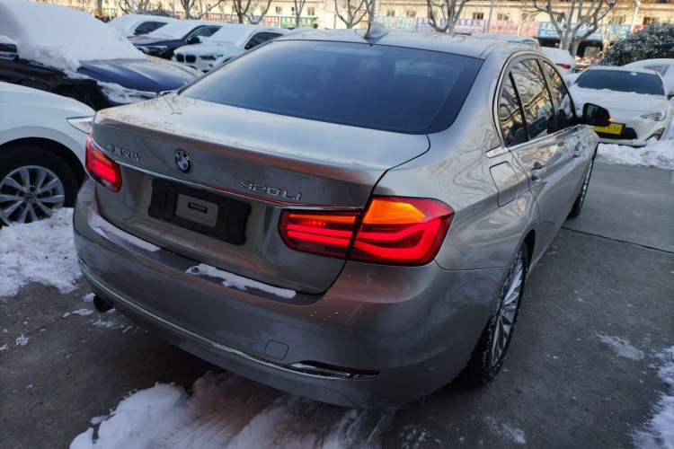 Used BMW 3 Series 2016 320Li Luxury Design Package
