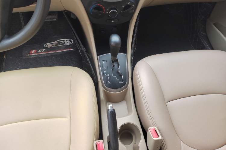 Used Hyundai Verna (older generation) 2014 1.4L Automatic Fashion GS Model