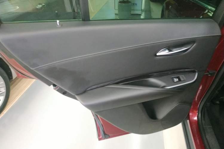 Used Cadillac XT4 2018 28T Two-Wheel Drive Tech Version
