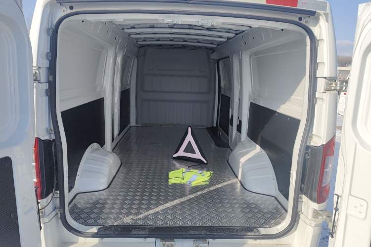 Used Dongfeng Yufeng EM27 2024 EM27L BYD CATL 41.86 kWh
