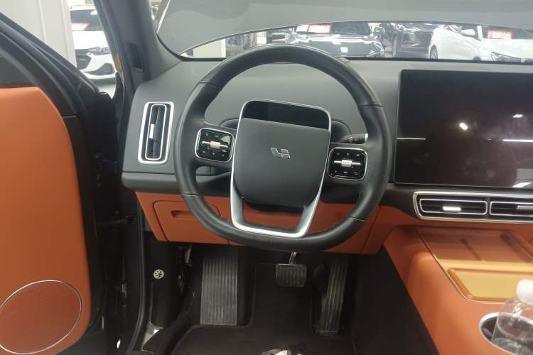 Used Li Auto L7 2023 Air model
