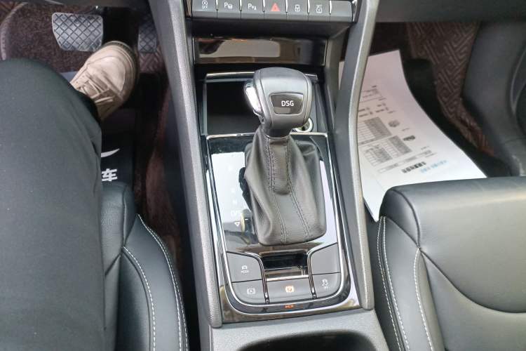 Used Skoda Kodiaq 2021 TSI330 5-Seater Two-Wheel-Drive Luxury Plus Edition
