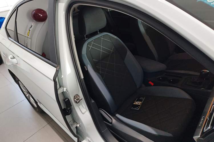 Used Volkswagen Lavida 2023 Revised 1.5L Automatic DeYi Edition
