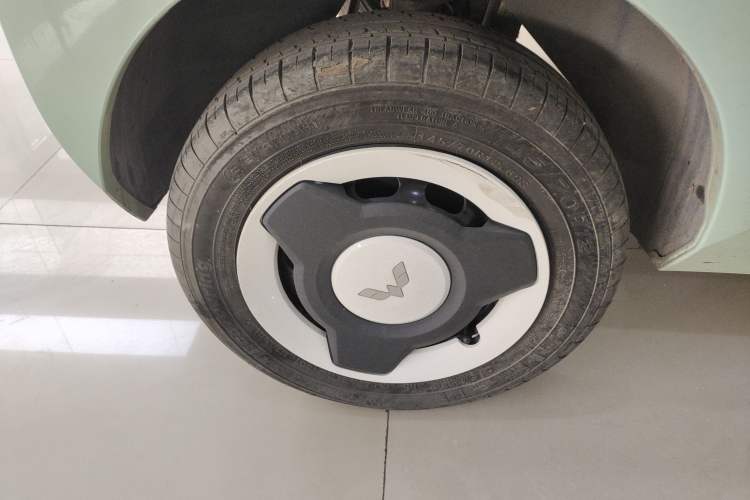 Used Wuling Hongguang MINIEV 2021 Macaron Fashion Model Lithium Iron Phosphate
