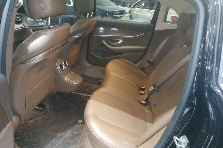 Used Mercedes-Benz E-Class 2023 Updated E 300 L Fashion Edition
