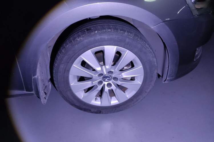 Used Volkswagen Lavida 2013 Restyled Classic 1.6L Automatic Comfort Edition