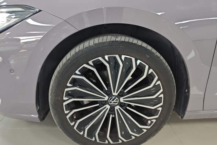 Used Volkswagen Passat 2025 Pro 380TSI Dragon Supreme Edition