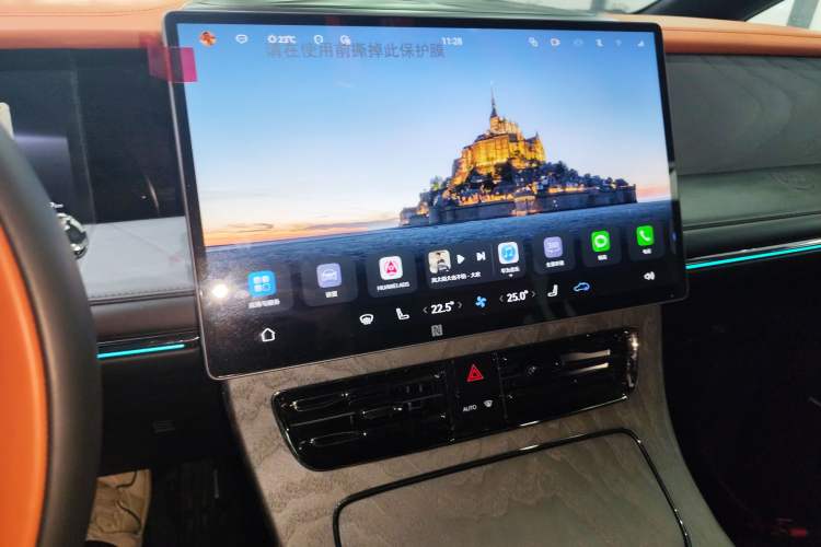 Used GAC Trumpchi Xiangwang M8 2025 Kunkun Series Ultra First-Class Cabin
