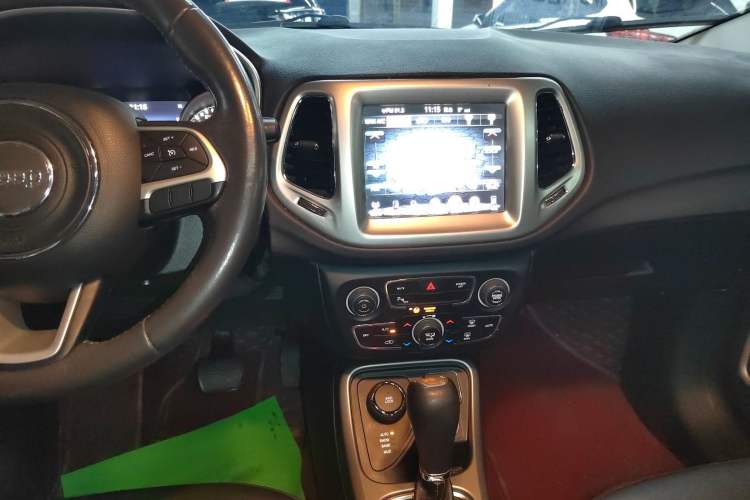 Used  Compass 2017 200T Automatic Family Enjoyment Four-Wheel Drive Edition
