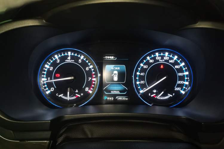 Used Changan CS95 2017 2.0T Four-Wheel Drive SmartDrive Edition
