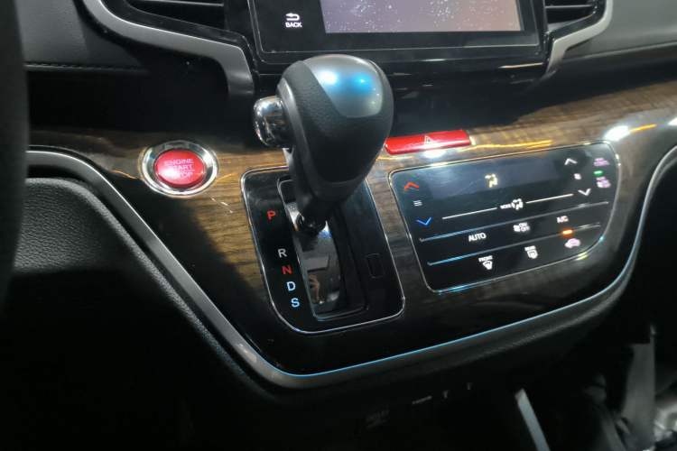 Used Honda Odyssey 2015 2.4L Smart Edition