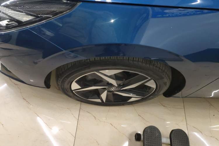 Used Hyundai Elantra 2021 1.5L CVT LUX Prestige Edition
