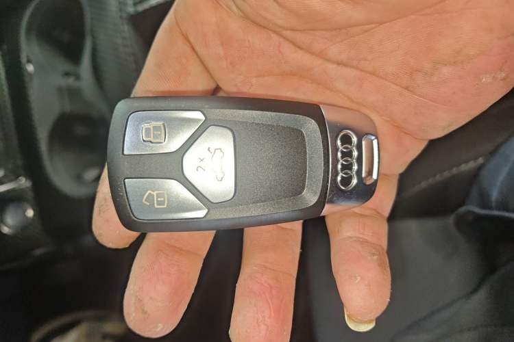 Used Audi A4L 2022 40 TFSI Luxury Dynamic Model
