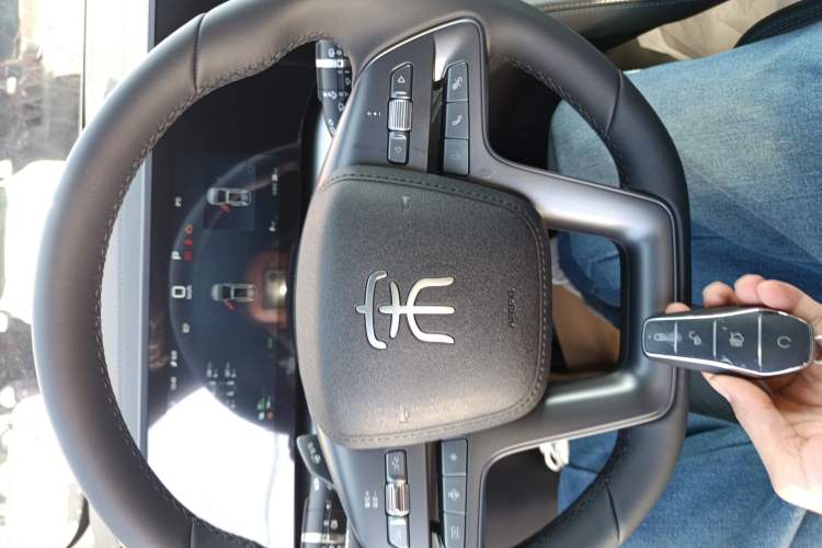 Used BYD Song L DM-i 2025 Intelligent Driving Version 112 km Leading Trim
