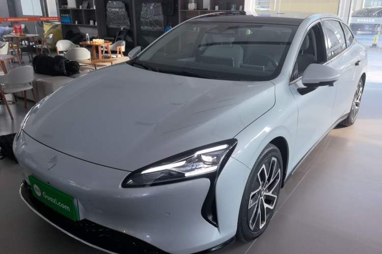 Used Baojun Enjoy 2025 All-Electric 600km Luxury Edition
