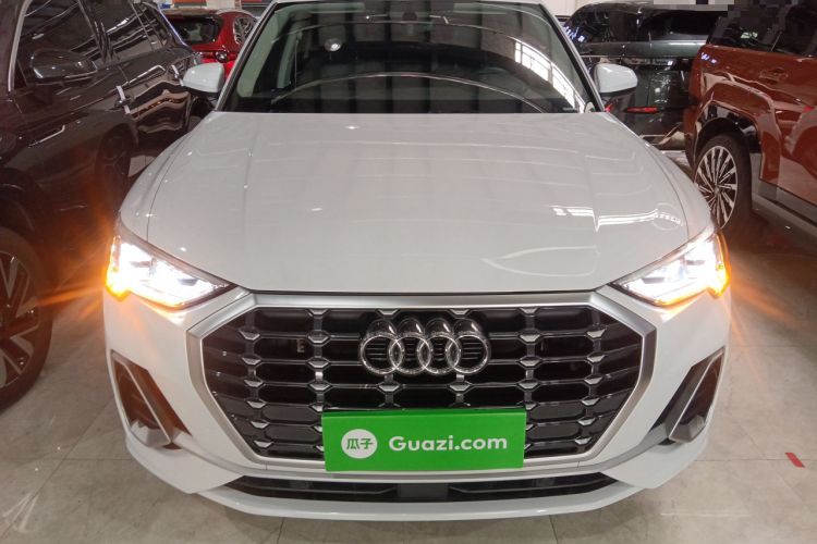 Used Audi Q3 2022 40 TFSI Fashion Dynamic Model
