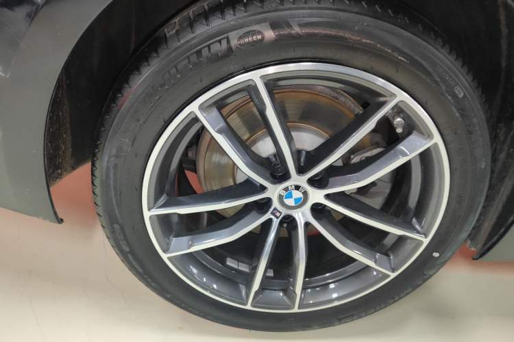 Used BMW 5 Series 2022 Second Facelift 525Li M Sport Package