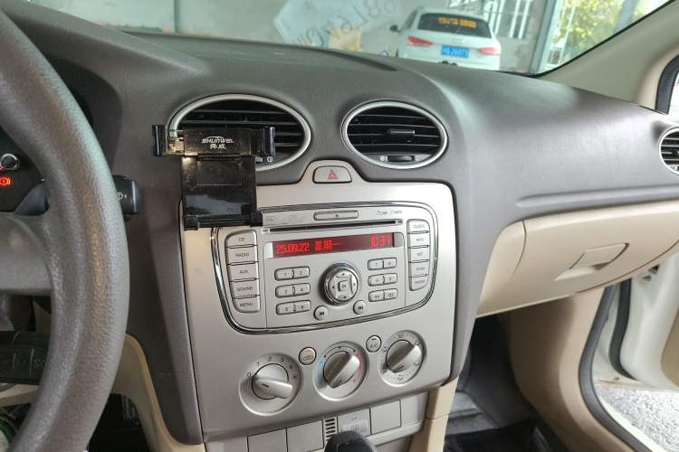 Used Ford Focus 2013 Sedan Classic 1.8L Automatic Millionth Anniversary Edition
