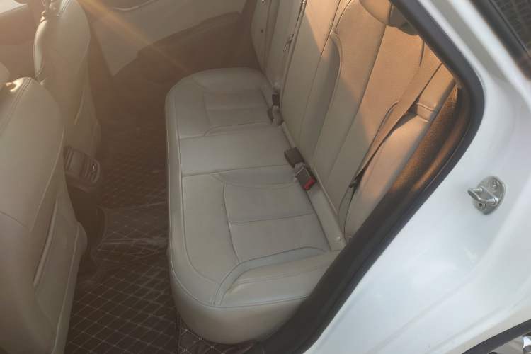 Used Buick GT 2018 15T Dual-Clutch Elite Model China V Standard
