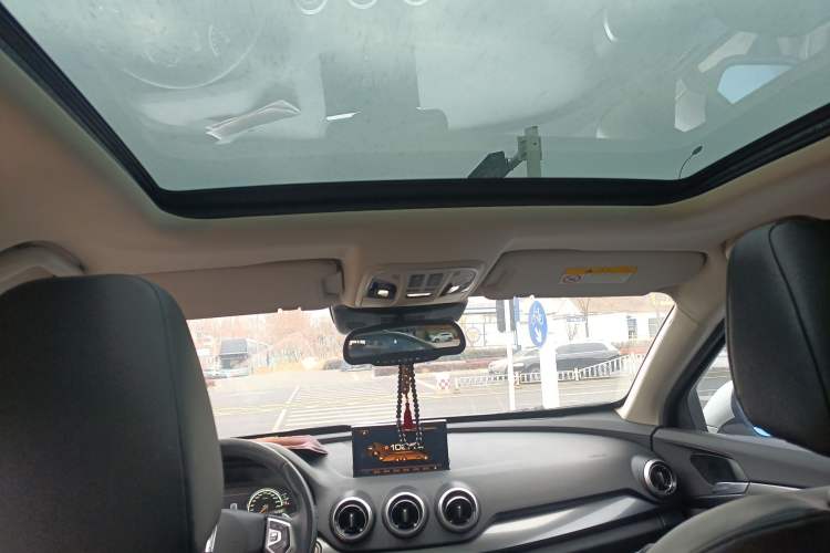 Used Wey VV7 2017 2.0T Ultra-Luxury Version
