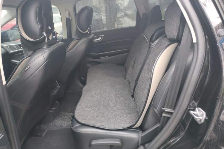 Used Ford Edge 2021 PLUS EcoBoost 245 Two-Wheel-Drive Titanium 7-Seater