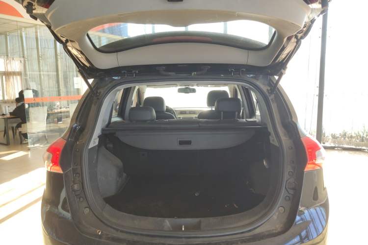 Used BAIC Senova X65 2015 2.0T automatic luxury version
