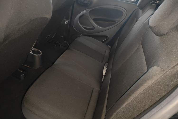 Used  forfour 2016 1.0L 52 kW Dynamic Edition
