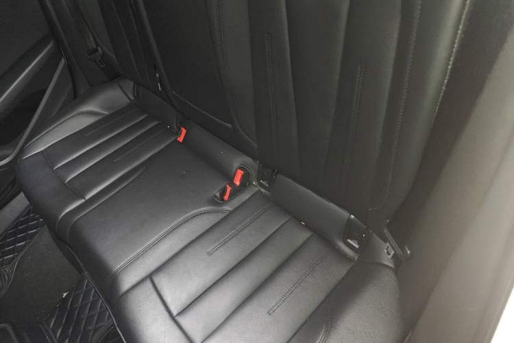 Used Audi A4L 2017 Plus 40 TFSI Ambition Model
