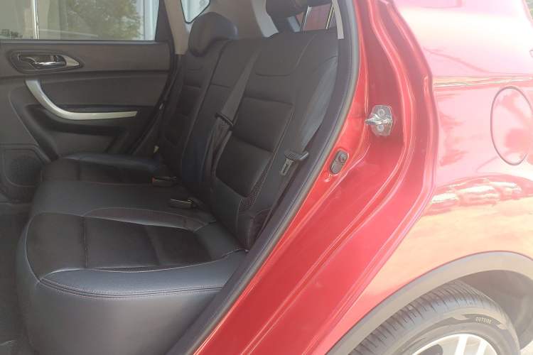 Used Changan CS35 2016 1.6L Automatic Luxury Model China IV Standard
