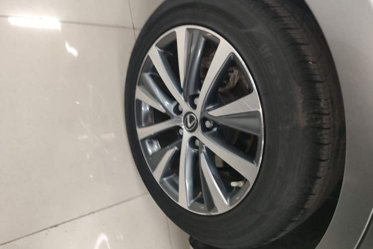 Used Lexus ES 2018 200 Excellence Edition China V Standard
