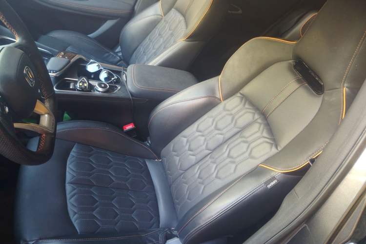 Used Changan UNI-T 2022 1.5T Prestige Version
