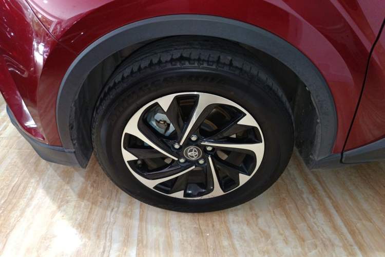 Used Toyota IZOA 2020 2.0L Yichi Version
