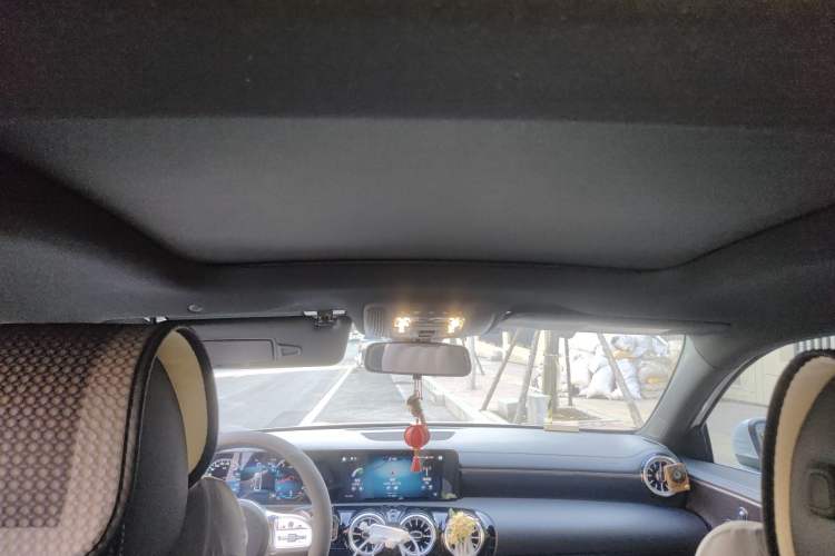 Used Mercedes-Benz A-Class 2022 Revised Version A 200 L Sport Sedan Fashionable Style