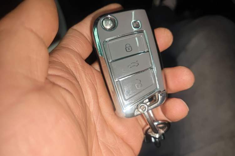 Used Volkswagen Tiguan L 2024 300TSI Automatic Two-Wheel Drive Smart Edition
