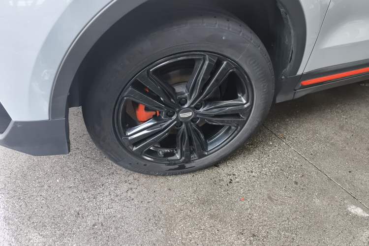 Used Geely Auto Emgrand X7 Sport 2022 Boyue X 1.8TD DCT ZhiZun Edition
