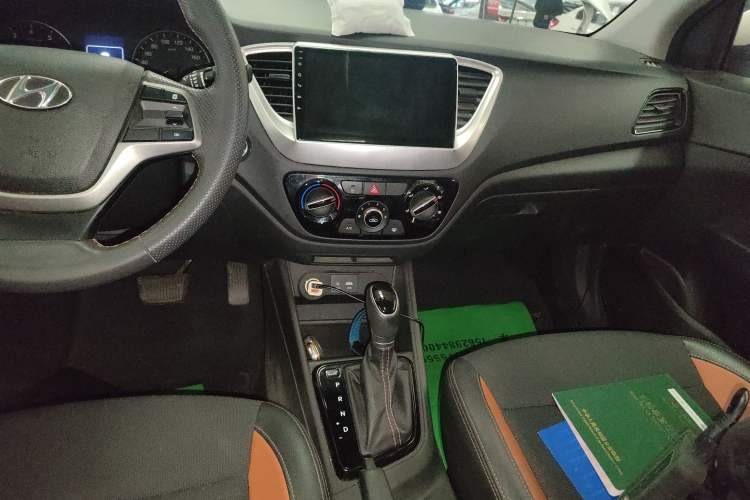 Used Hyundai Verna RV 2017 1.4L Automatic Sport Version National Emission Standard V
