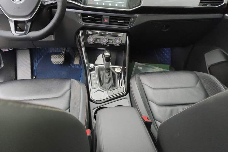 Used Volkswagen Tayron 2019 330TSI Two-Wheel Drive Luxury Model China VI Standard
