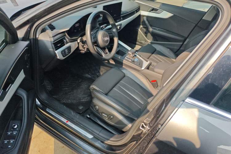 Used Audi A4L 2022 40 TFSI Fashion Dynamic Model
