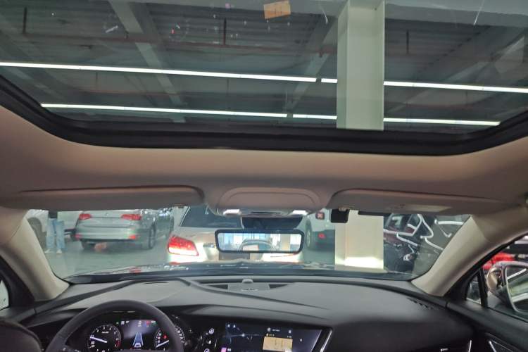 Used Buick Envision 2021 Encore Plus 652T Five-Seat All-Wheel-Drive Luxury Model
