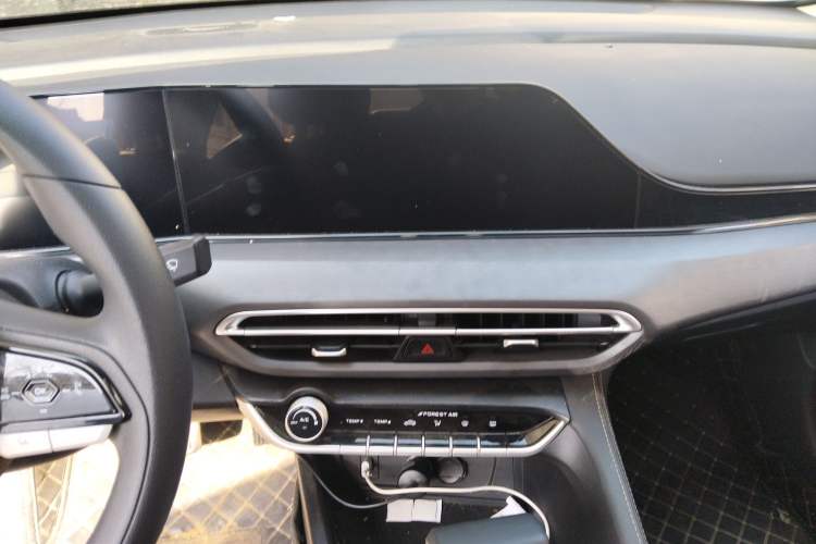 Used Changan Eado 2022 PLUS 1.6L GDI CVT Elite Model
