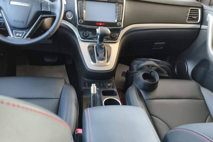 Used Haval H6 2015 Sport Edition 1.5T Automatic Two-Wheel Drive Luxury Model
