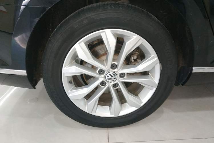 Used Volkswagen Magotan 2019 330TSI DSG Luxury Version China VI Standard
